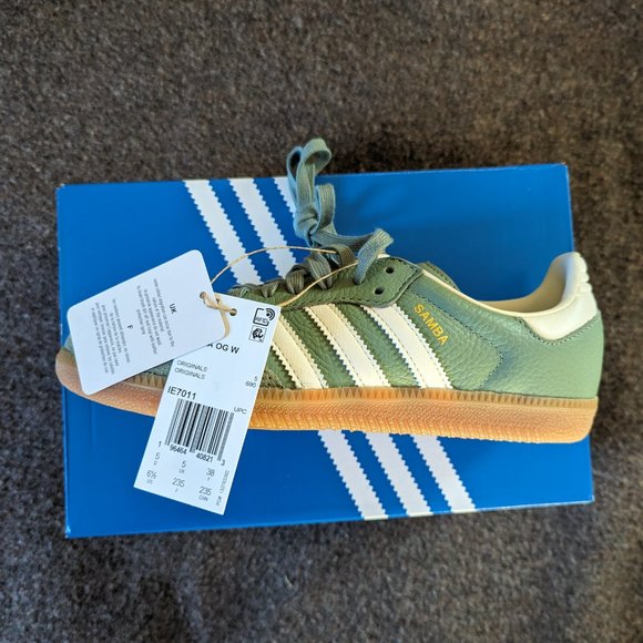 Adidas Green Gazelle Sneakers with Suede Upper - Picture 7 of 8